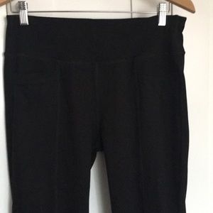 Black yoga pants